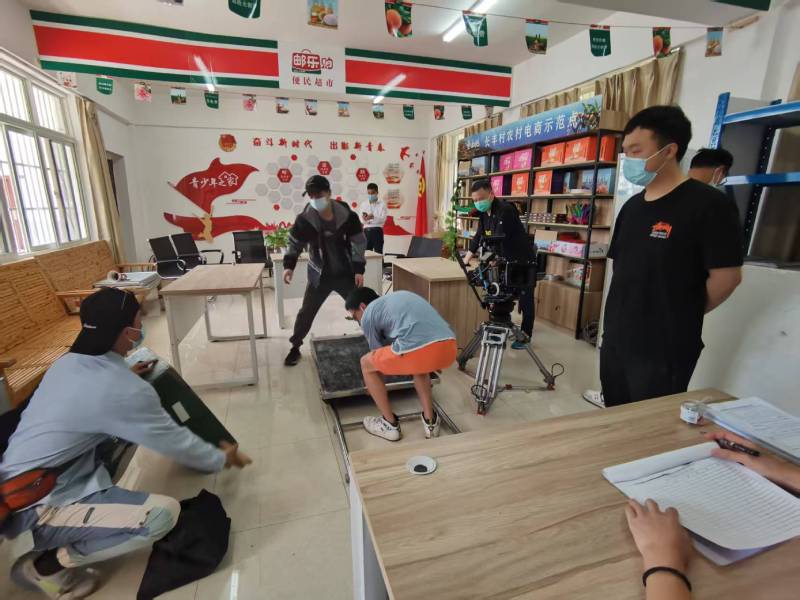 追星女孩心理学分析报告：中江县广告片拍摄公司揭秘饭圈应援式传播逻辑